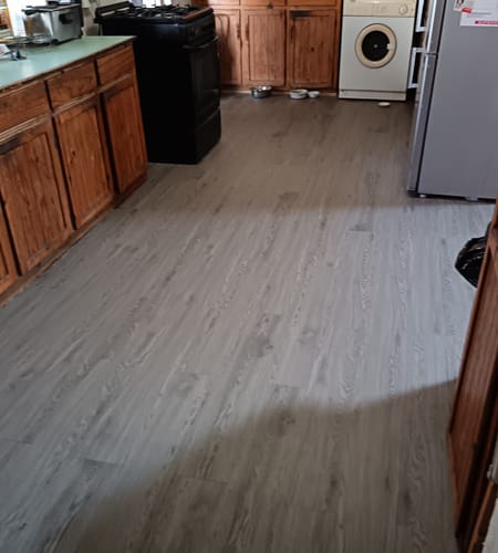 Belinda G. review of 🔥  TINICOO Peel & Stick PVC Flooring – Waterproof, Fireproof & DIY in Minutes (5m²)-9003 image 1 out of 1