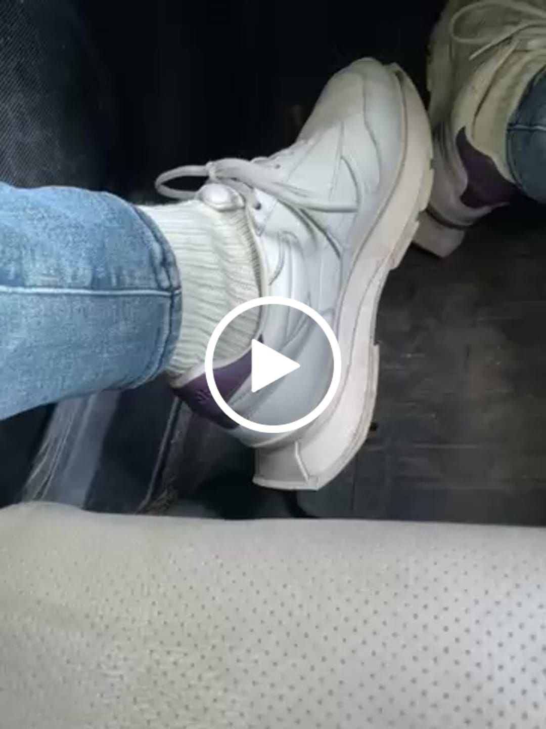 Customer video review of J.B. Field's "Wool Weekender" 96% Merino Wool Socks