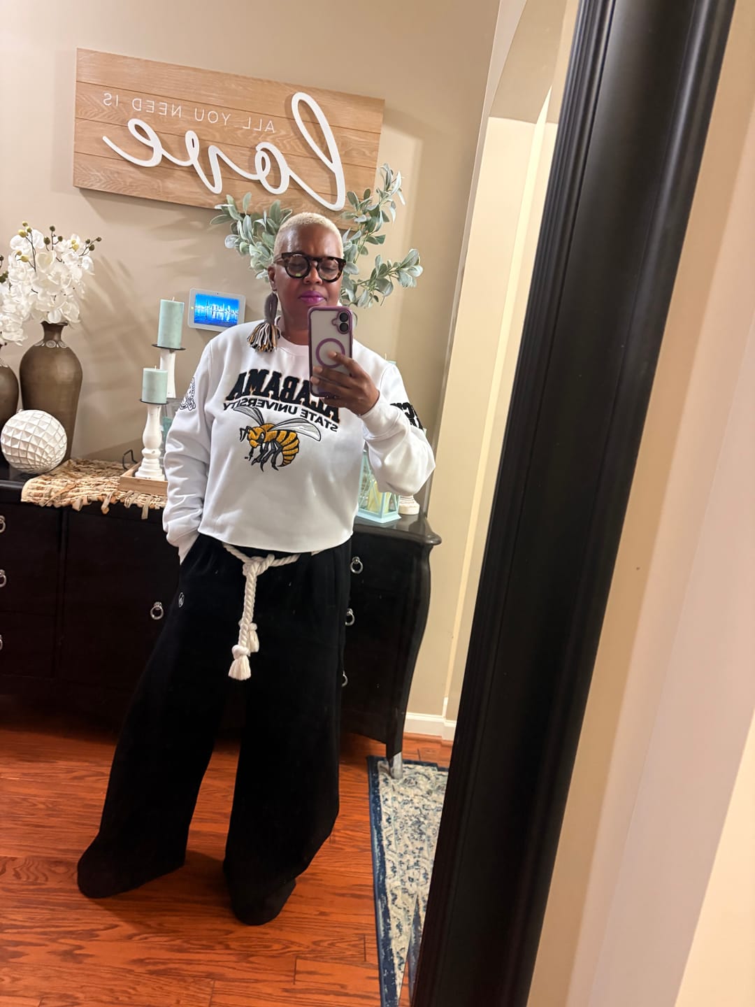Customer photo review of Aelfric Eden Super Baggy Barrel Sweatpants