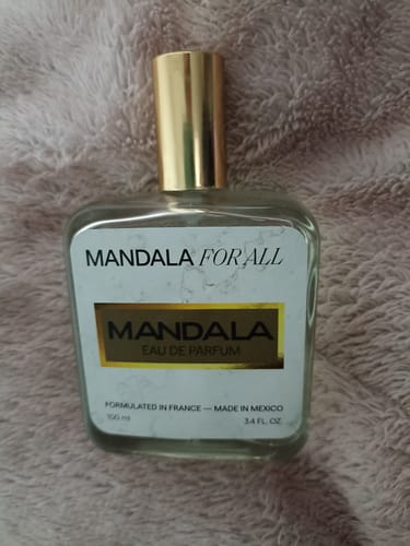 Customer photo review of Jasmine Elixir - Inspirado en BLEECKER STREET EDP de BOND No 9 100ml “Karol G”