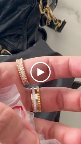 Customer video review of QUATRE WHITE EDITION PINK GOLD RING