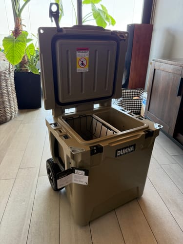 Customer photo review of Hard Cooler Ruedas 35QT W-Series