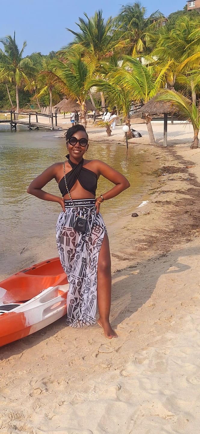 Customer photo review of Black Era Fashion Coin Purse