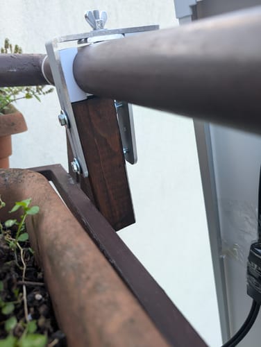 Customer photo review of Ray Lite Balkon Halterung Winkel einstellbar