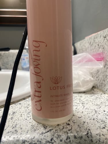 Customer photo review of Extra Loving Feminine Wash