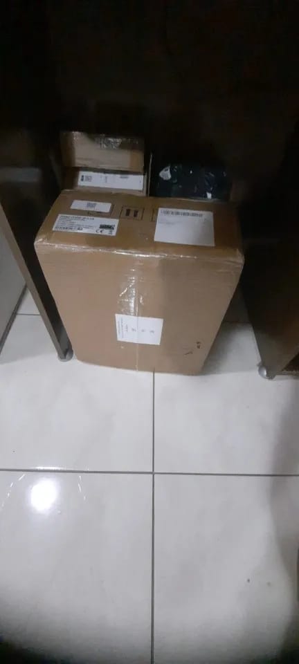Customer photo review of EASUN POWER 4.2KW 24V Inverter ibrido fotovoltaico a doppia uscita con caricatore MPPT da 120A