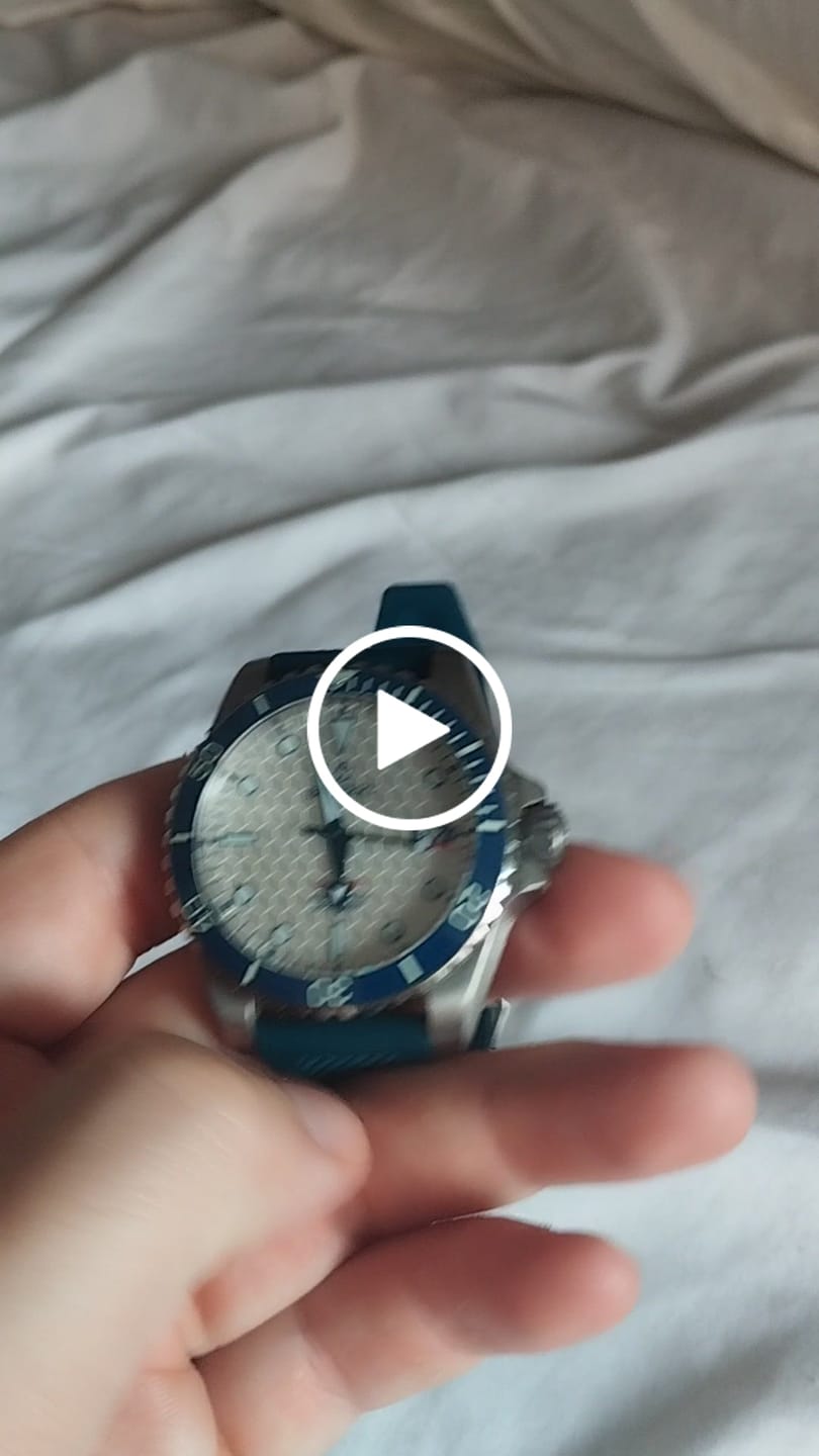 Customer video review of SEATURTLE.OCEAN(TITANIUM) - Automatic Titanium Diver Watch | Arctic/Ti-bracelet
