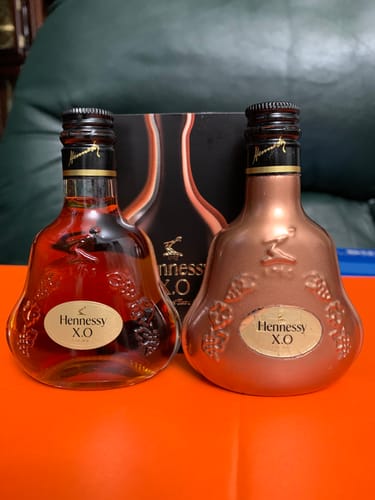 Customer photo review of Hennessy XO Cognac Miniature Shots (10 Of 50ML)