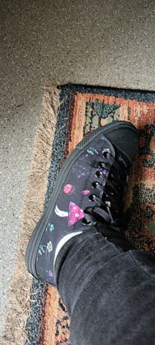 Customer photo review of Herbology Low Tops
