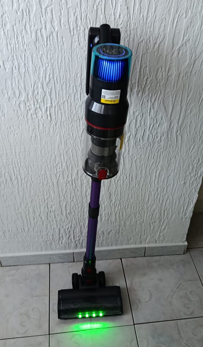 Customer photo review of Aspirateur balai V1 Pro – Moteur ultra-puissant 100 000 tr/min pour une performance exceptionnelle