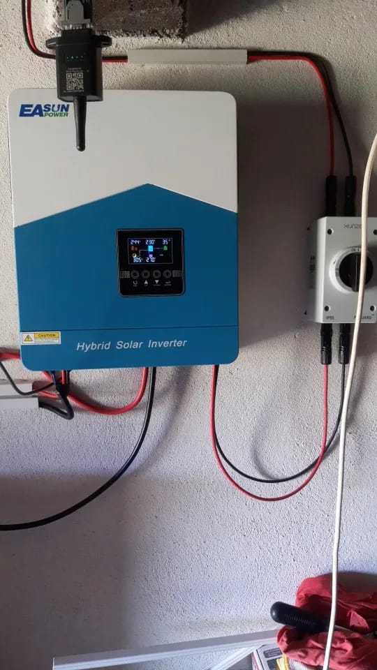 Customer photo review of EASUN POWER 4.2KW 24V Inverter ibrido fotovoltaico a doppia uscita con caricatore MPPT da 120A