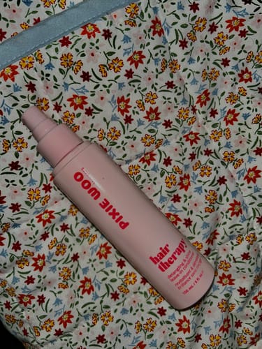 Customer photo review of Hair Therapy - Hydrating + Detangling leave in conditionner