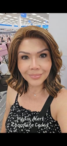 Customer photo review of MEDIA ALERT - Chocolate Cedar