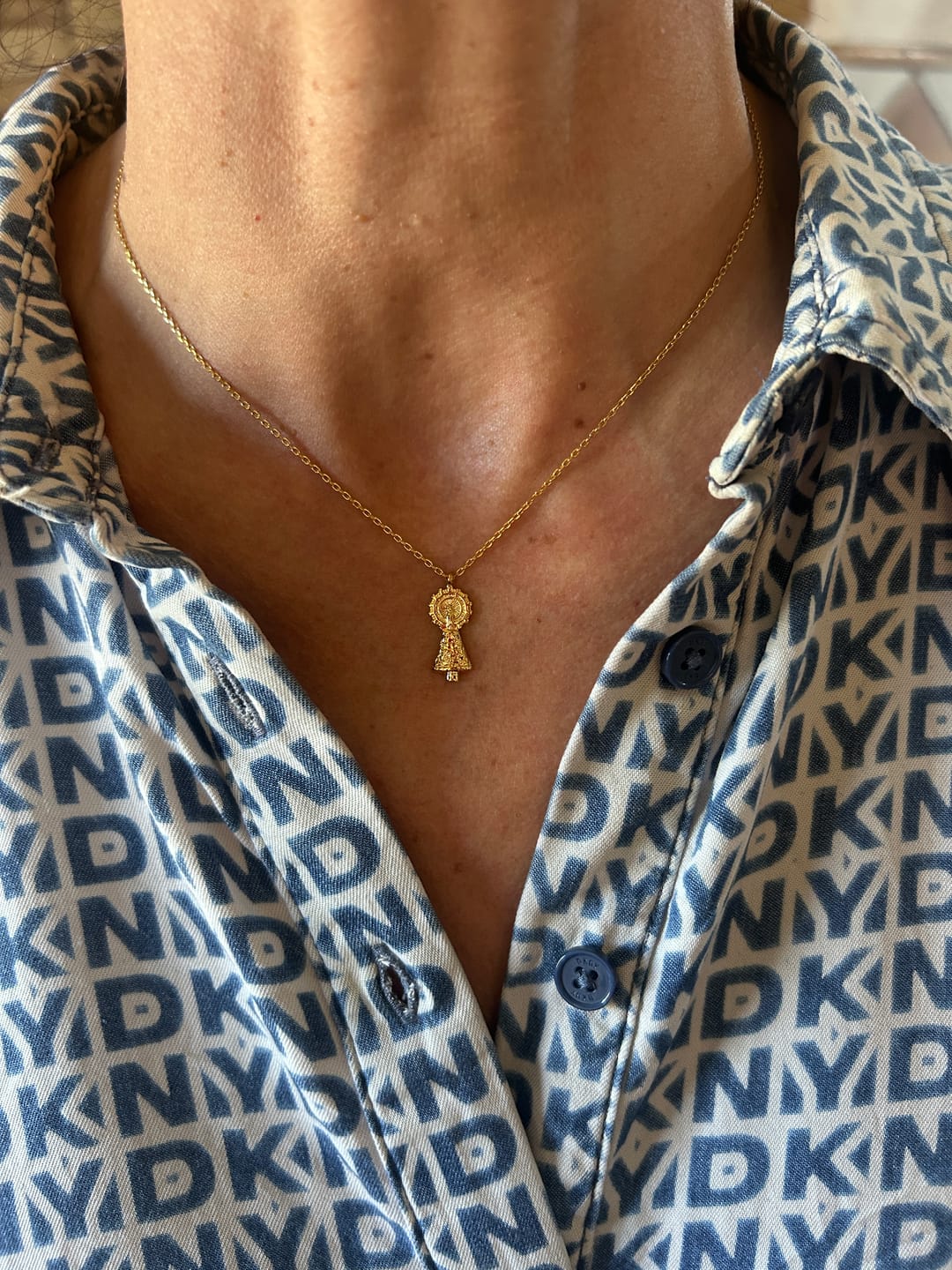 Customer photo review of Collar Virgen del Pilar