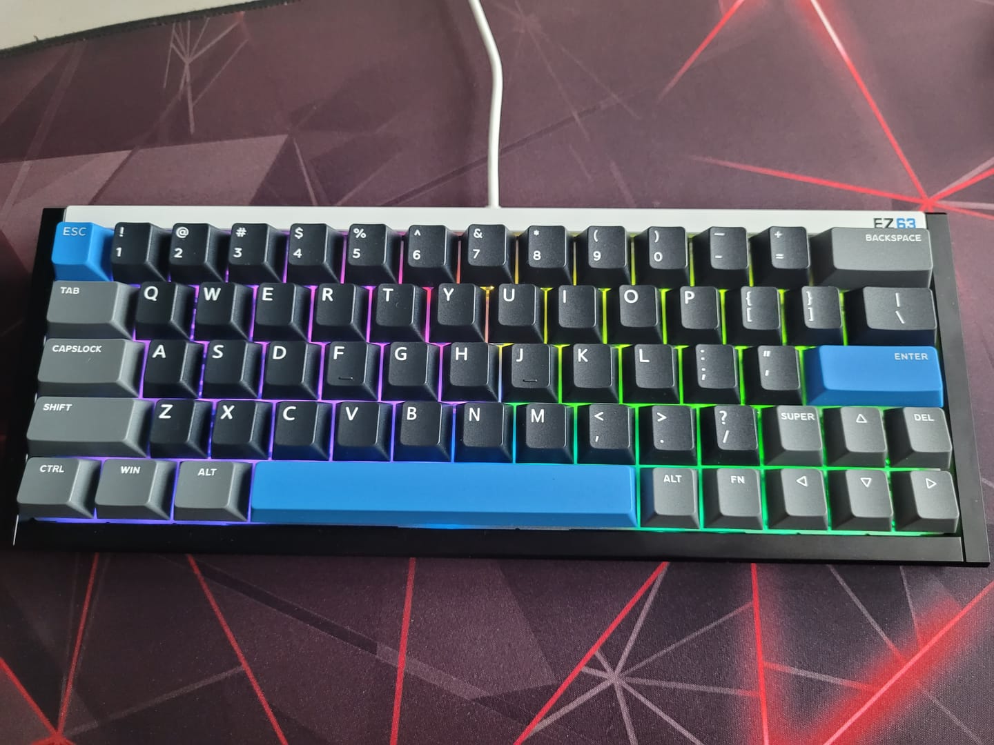 Customer photo review of IQUNIX EZ60/EZ63 Magnetic Switch Gaming HE Keyboard