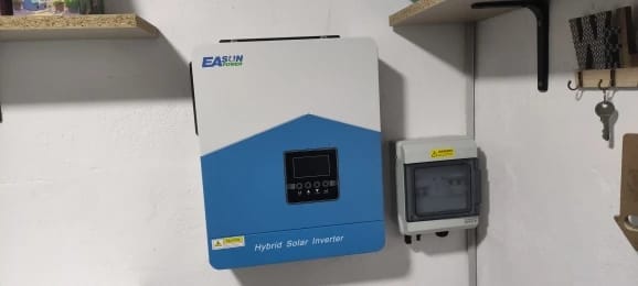 Customer photo review of EASUN POWER 4.2KW 24V Inverter ibrido fotovoltaico a doppia uscita con caricatore MPPT da 120A