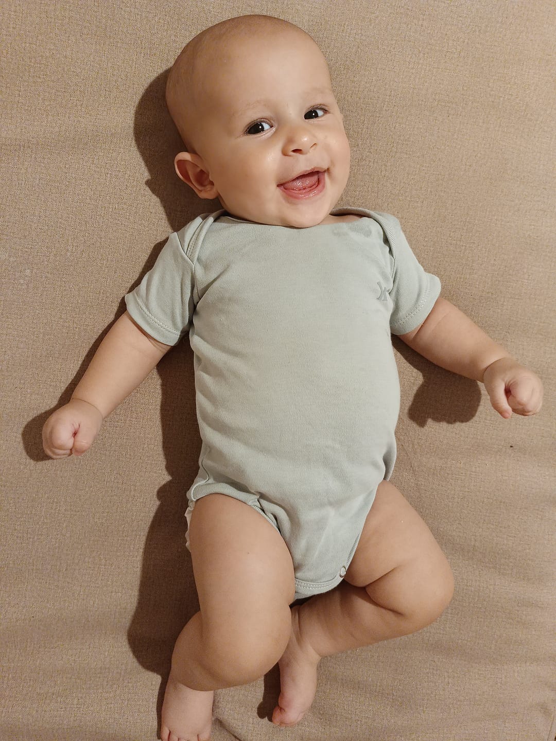 Customer photo review of 2-Pack Short Sleeve Bodysuit