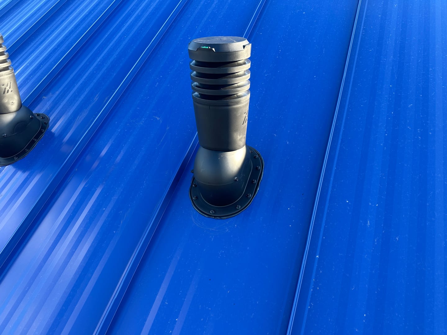 Customer photo review of Kitchen, Bathroom and Dryer Roof Exhaust Vent - Ivent ECO – Metal Installation