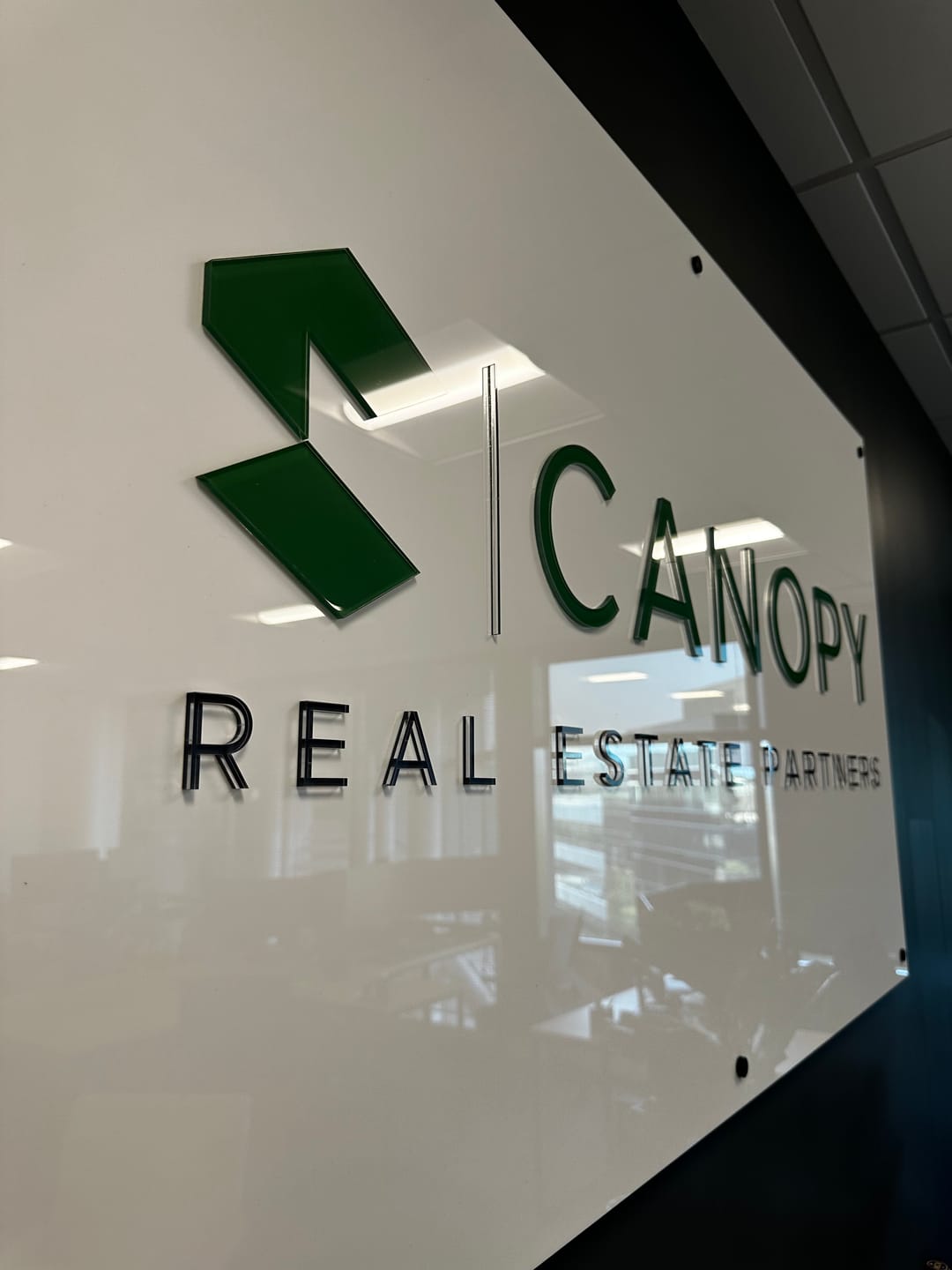 Customer photo review of Acrylic Laser Cut 3D Rectangular Logo Sign (Indoor) (S5)