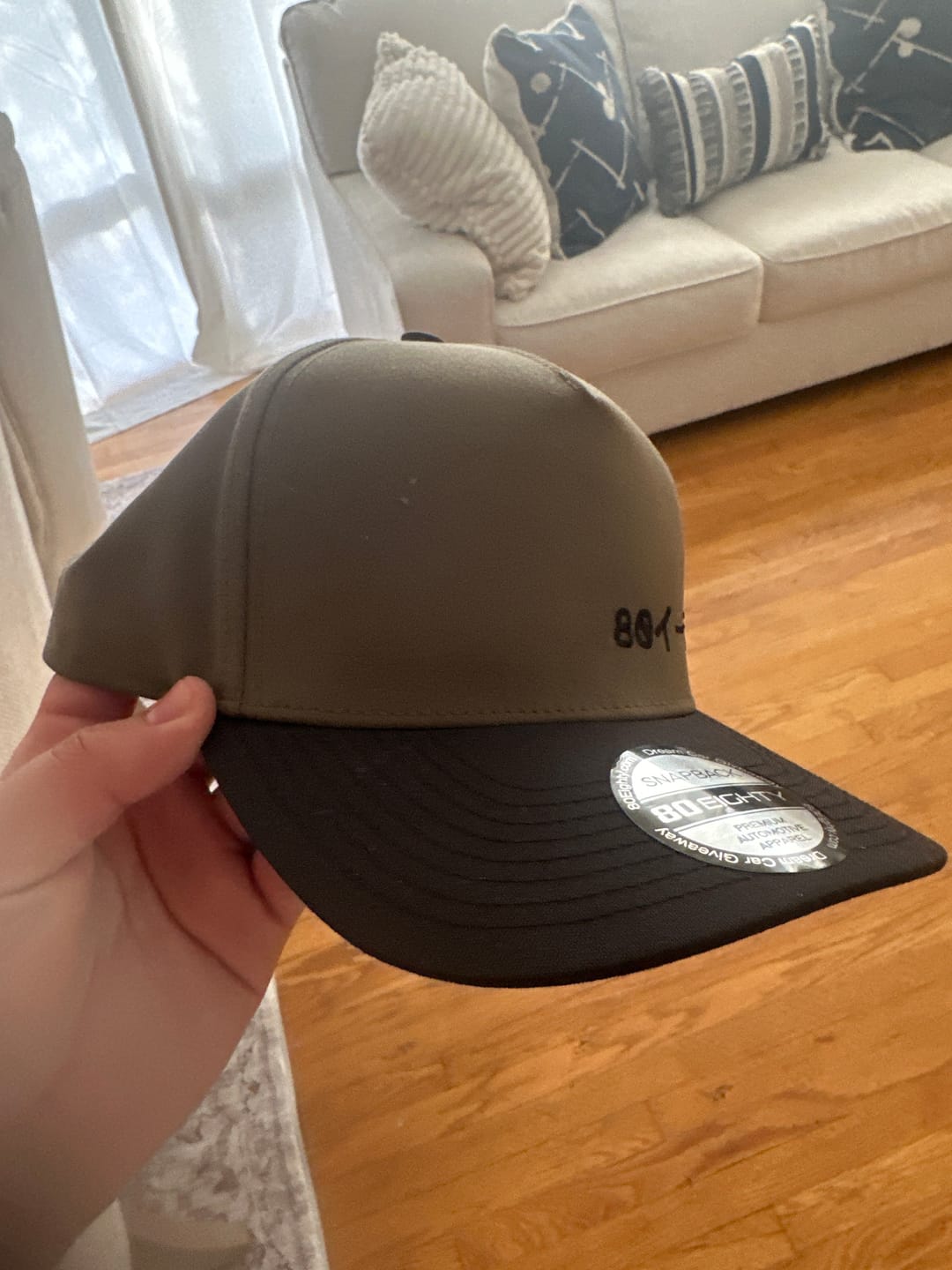 Customer photo review of 80Eighty® Midori Hat