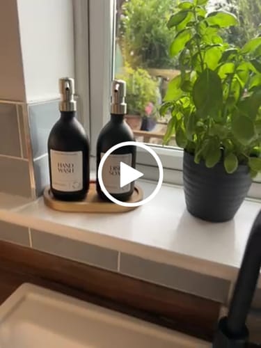 Customer video review of Set of 2 Matt Black Glass Bottle 500 ML with Metal Pump & Small Tray (White Label)