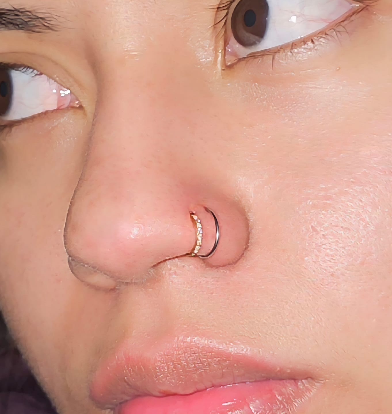 Customer photo review of Piercing Infinity con Zirconias Titanio