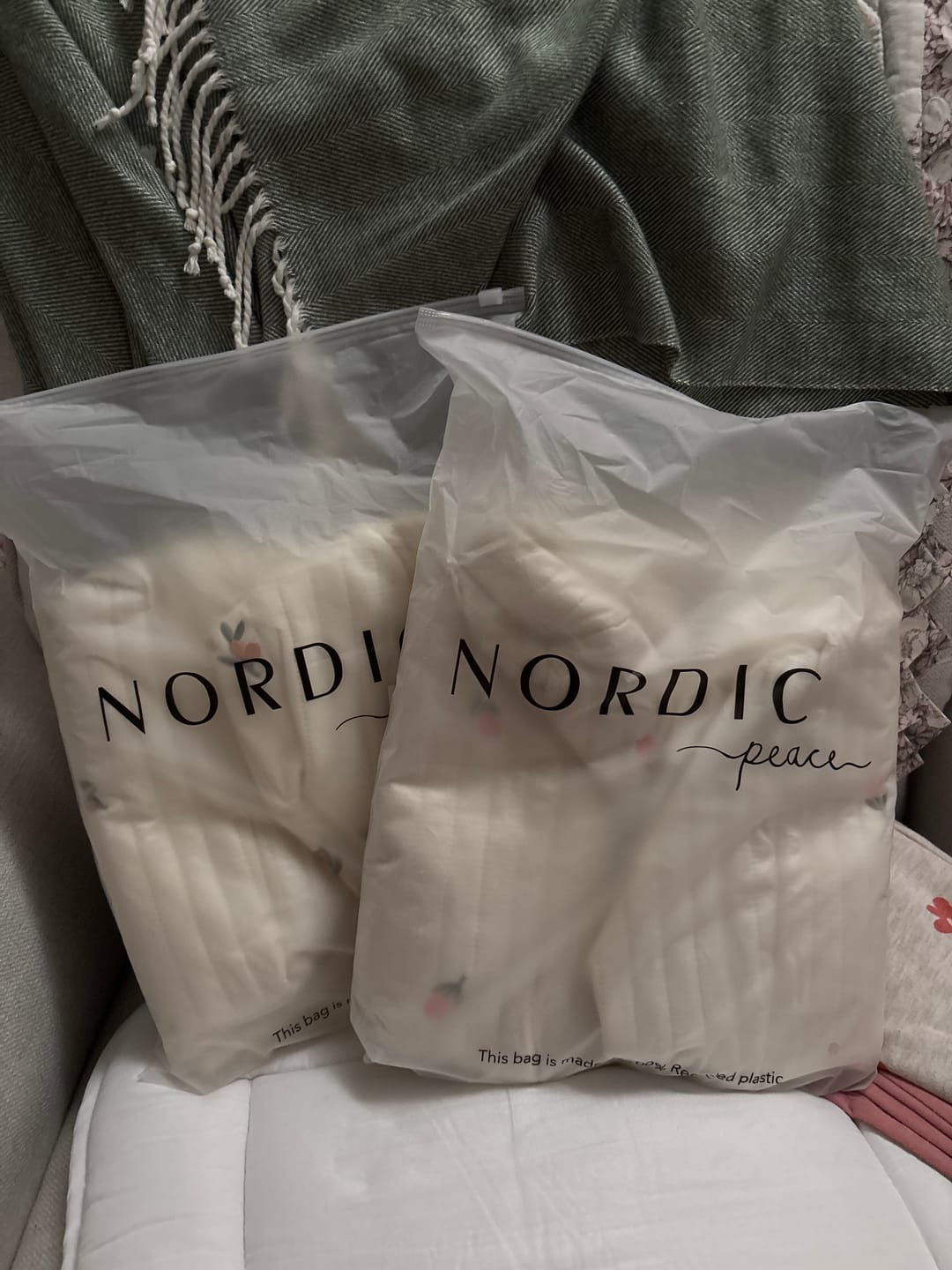 Customer photo review of Mom Essentials Duffle Tote Bag - Buy 1 Get 1 Free