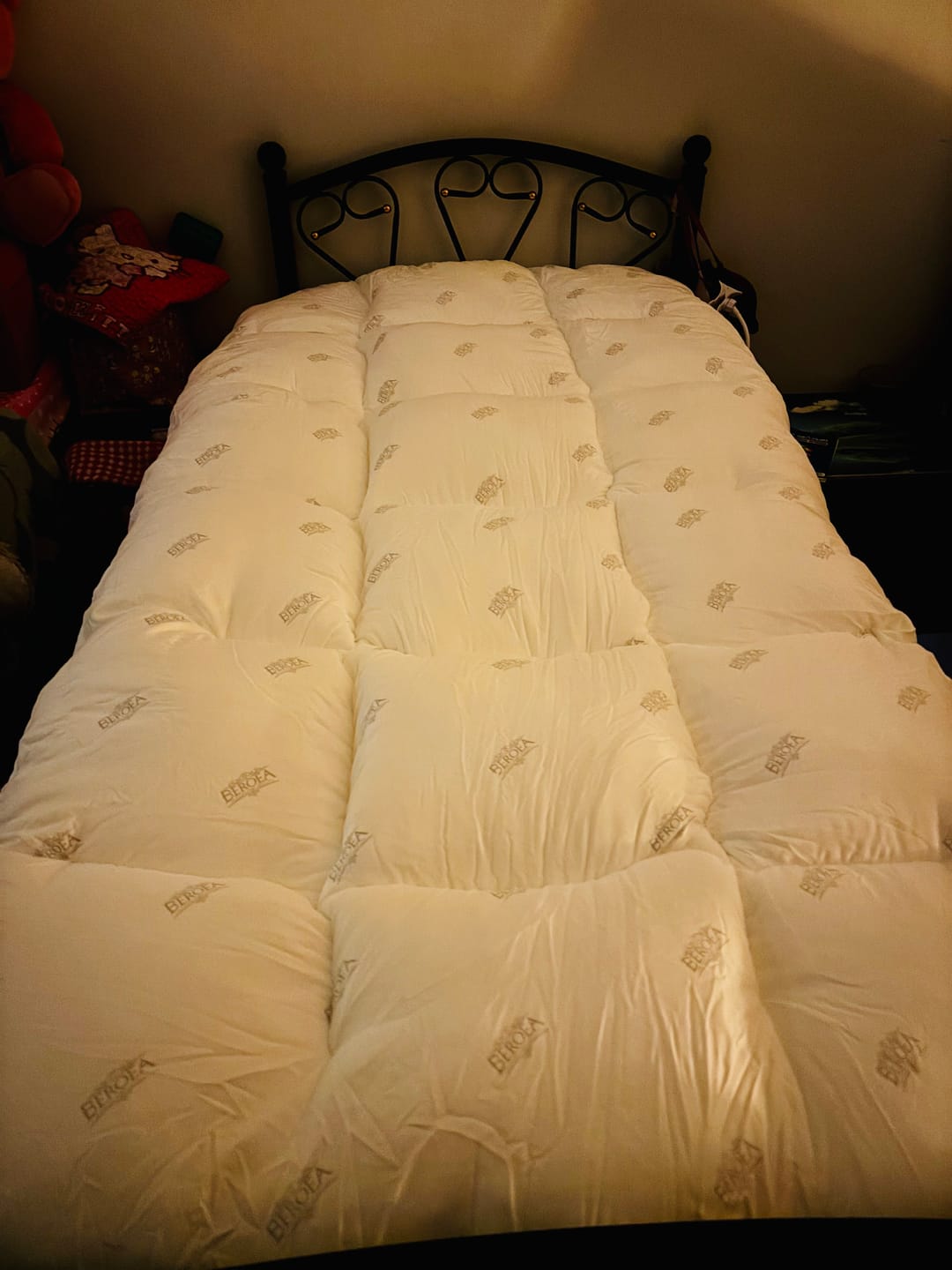 Customer photo review of Ultimate Comfort Luxury Beroea Mattress Topper 12 cm