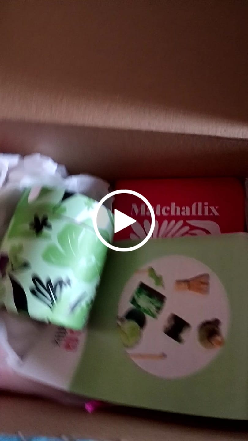 Customer video review of Libreta Oficial Matchaflix