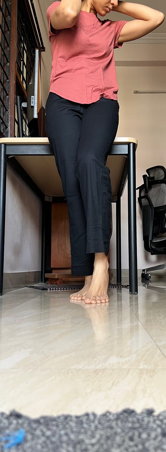 Customer photo review of Women Black Airy Linen Straight Pant