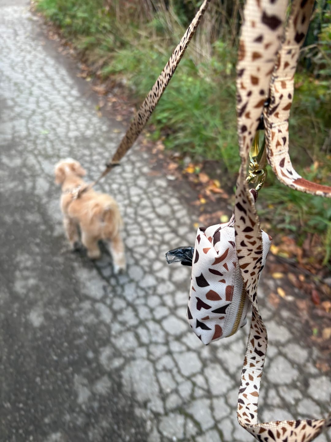 Customer photo review of Smycz przepinana "Beige Terrazzo" - czarne okucia