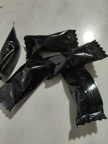 Customer photo review of Chicchi di Caffè e Amaretti Ricoperti di Cioccolato - Confezione da 80g