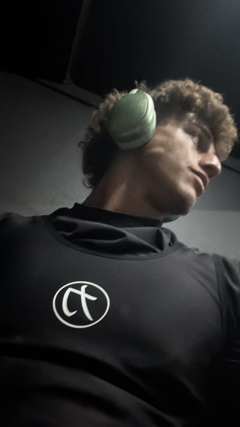 Customer photo review of Black Singlet, Unisex – IPF Approved