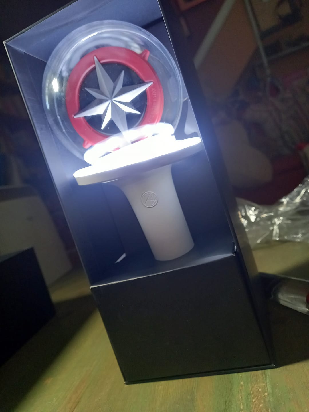Customer photo review of STRAY KIDS - OFFICIAL LIGHT STICK VER.2
