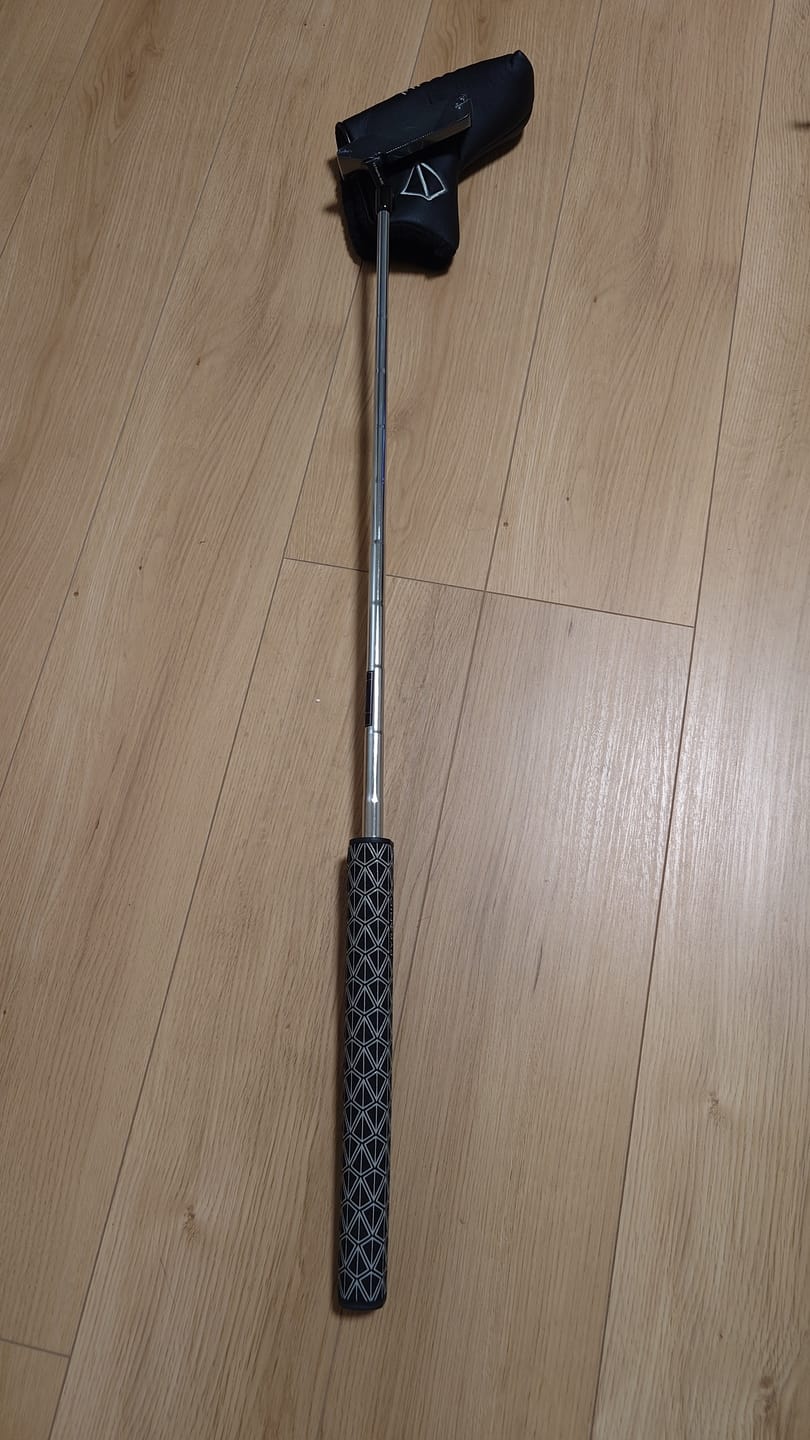 Customer photo review of Pyramid Putter Blade / 33 / Right Handed