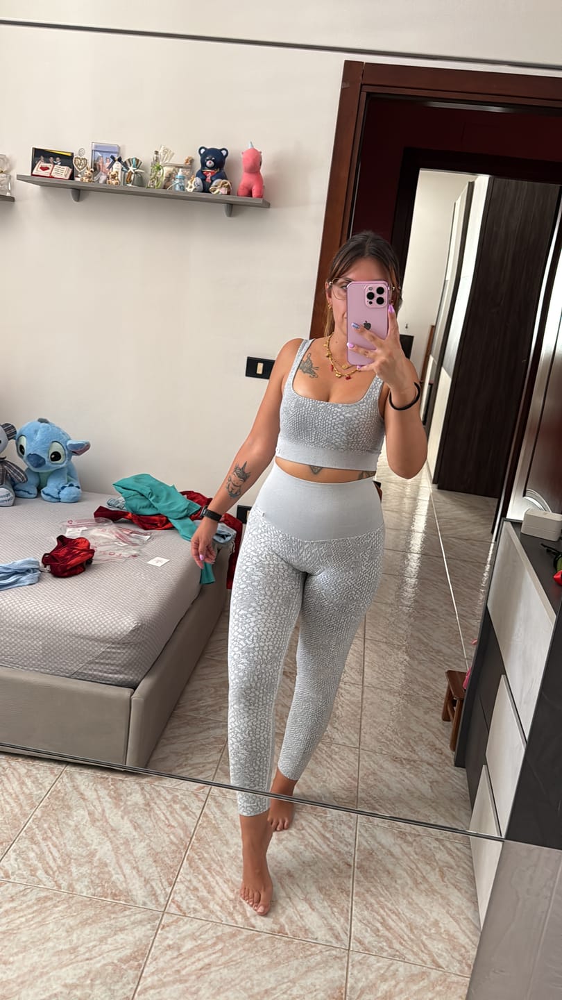 Customer photo review of Leggings Jungle Pitone Ghiaccio