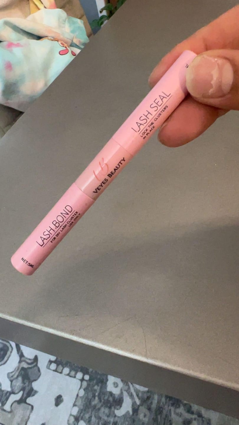 Customer photo review of Lash Bond & Seal - Black 10ml