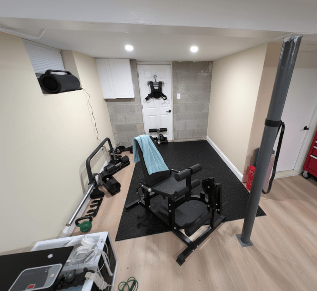 Customer photo review of MEGASTAR Leg Extension Curl Machine | AT05