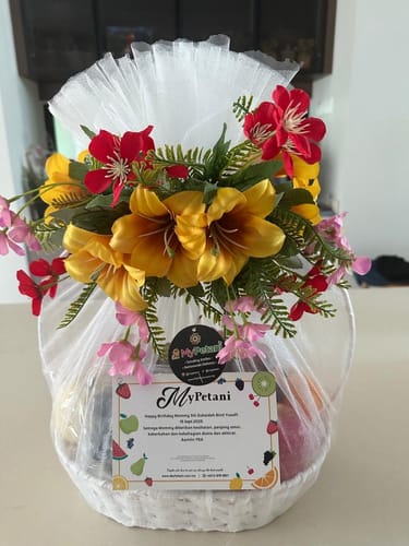 Customer photo review of Luxurious Lilit Tun Teja Fruit Basket [Malaysia]