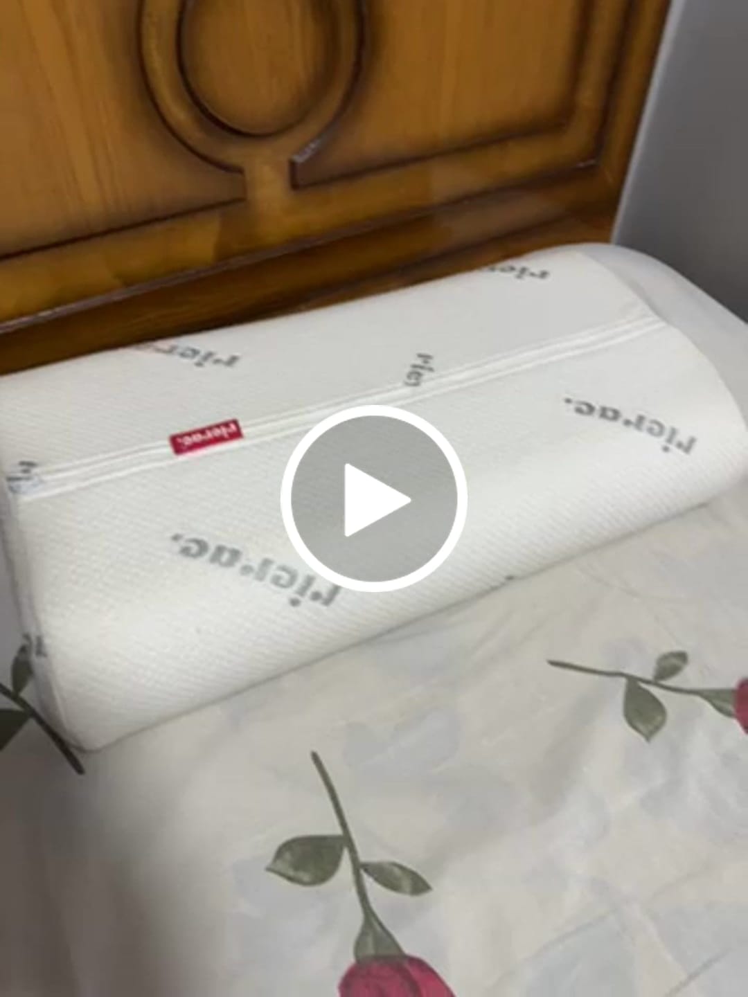 Customer video review of Contour Memory Foam Pillow suitable for Neck & Shoulder Pain