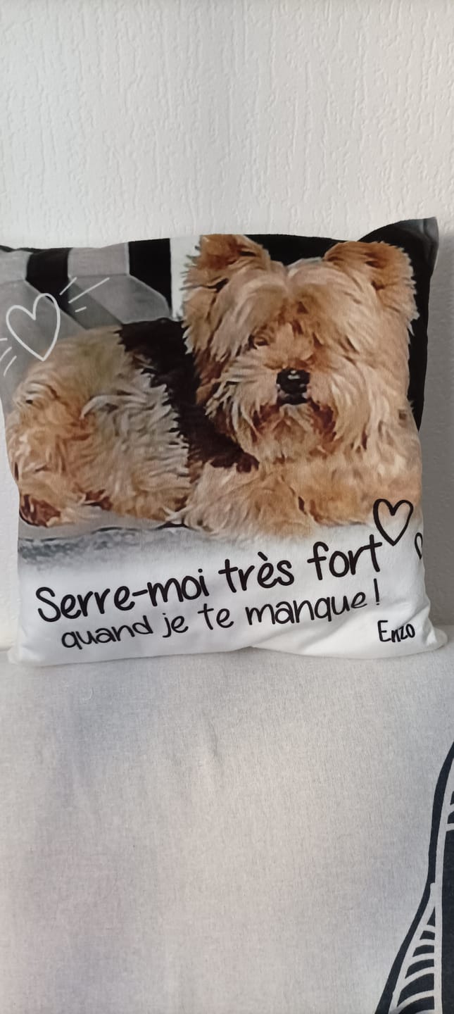 Customer photo review of Serre-moi très fort quand je te manque - Coussin personnalisé