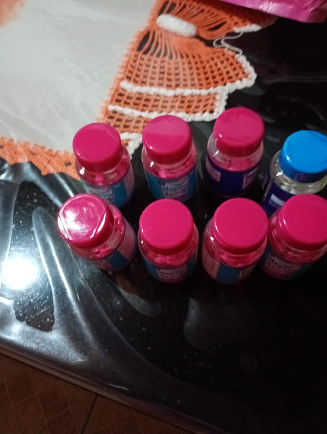 Customer photo review of Happy Hair 3 Potes + 3 Potes Grátis + 1 Pote de Melatonina + 1 Pote de Colágeno (Total 8 Potes)