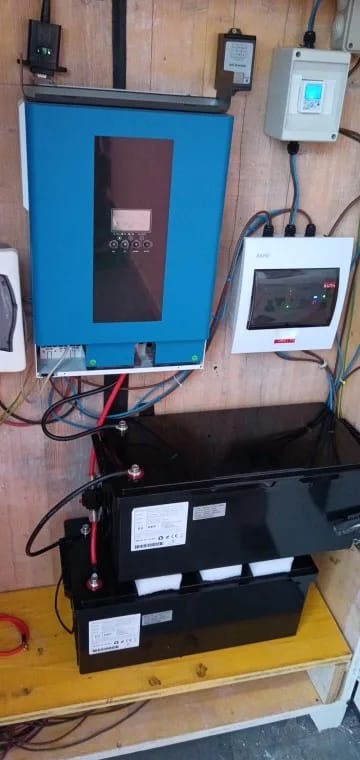Customer photo review of 【0% IVA】Batteria EASUN 24V 100Ah LiFePO4 Litio Ferro Fosfato 25,6V Grado A Parallela