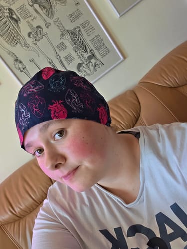 Customer photo review of OP Haube Neon Herzen - Bandana