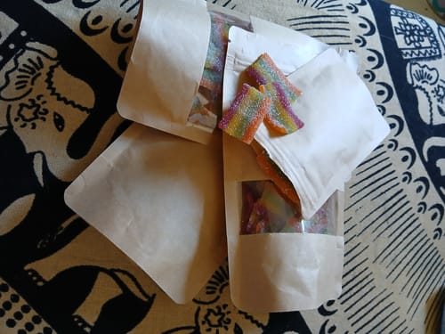 Customer photo review of THC Spacegummies Rainbow
