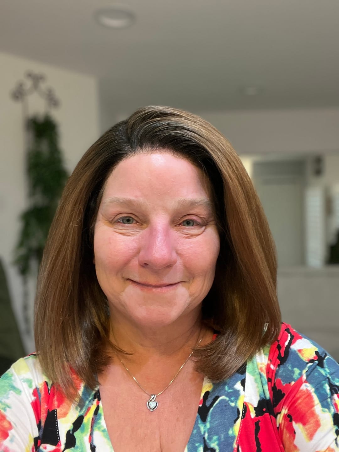 Customer photo review of Outre Perfect Hairline Glueless 13x4 HD Lace Front Wig - JENISSE