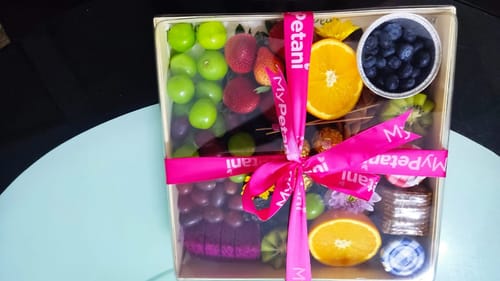 Customer photo review of Bukit Gasing Gold Fruit Grazing Platter [Malaysia]