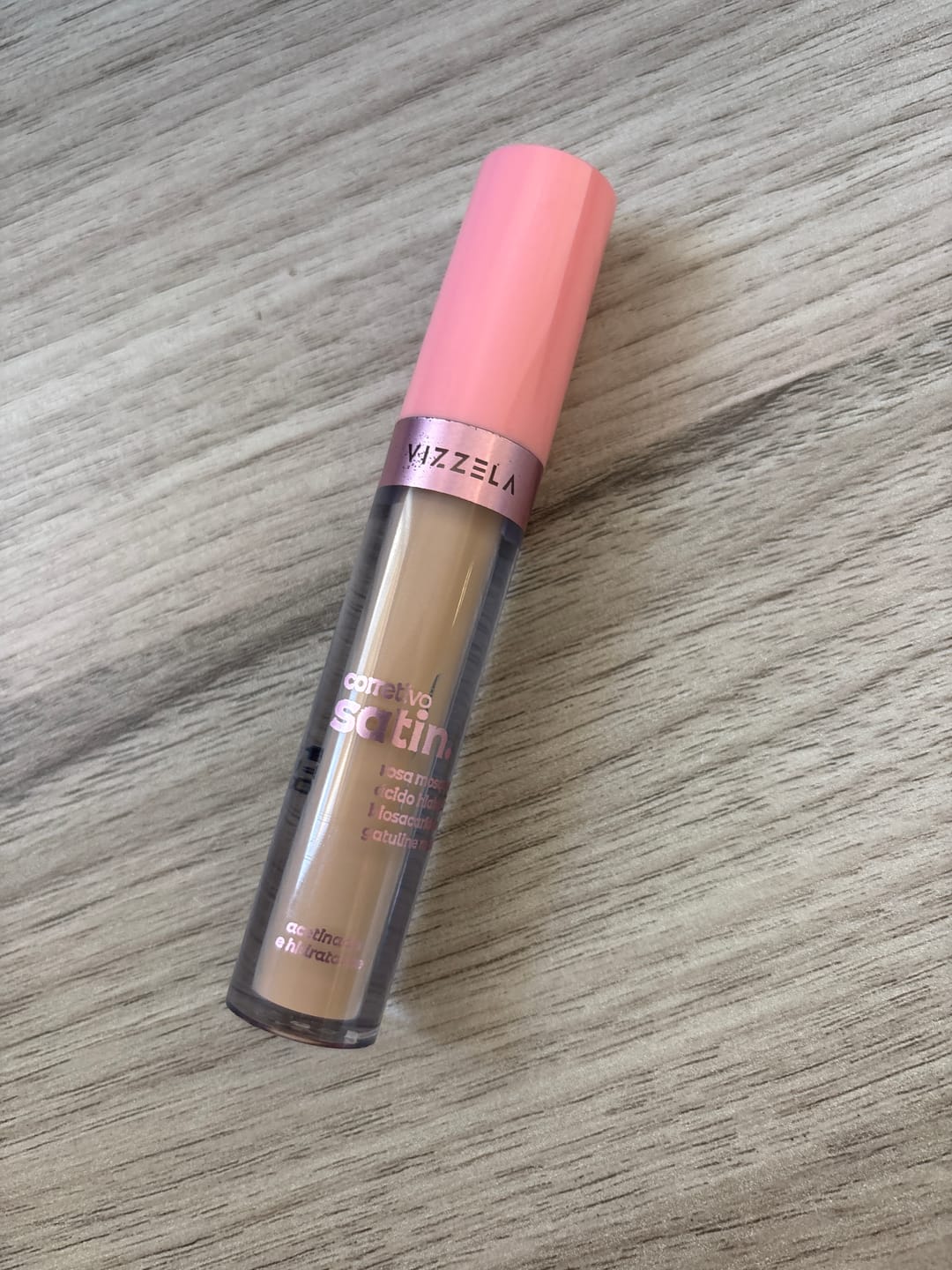 Customer photo review of Corretivo Líquido SATIN - Vizzela