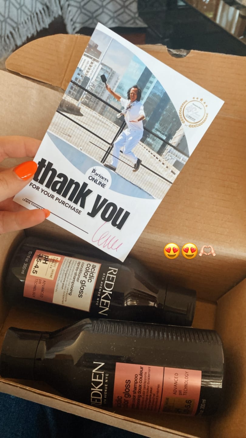 Customer photo review of Redken Acidic Gloss Bundle