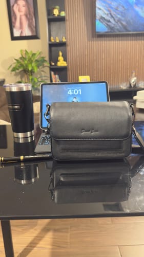 Guillermo M. review of Crossbody CDMX • Negro image 1 out of 1
